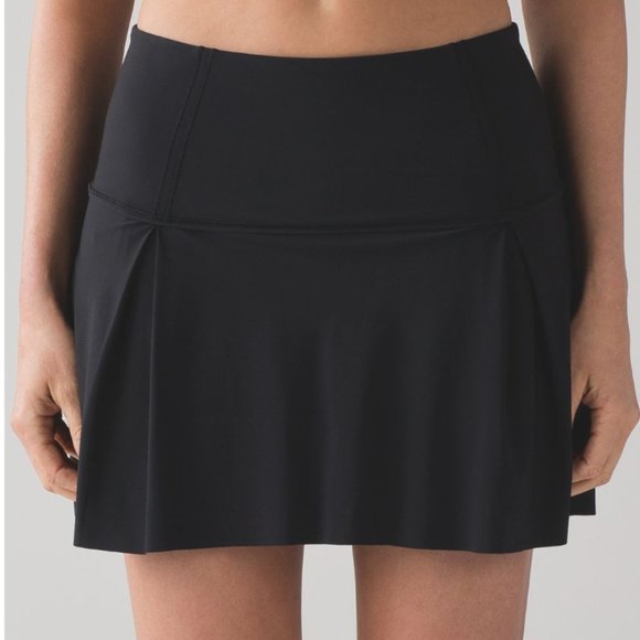 lululemon athletica Pants - Lululemon Lost In Pace Skirt (Tall) Size 6